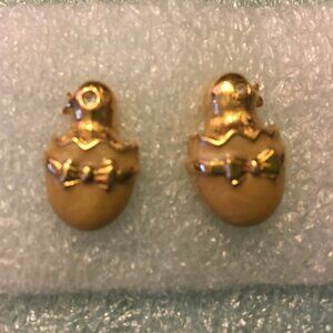 EASTER - 1970s Gold & Enameled Baby Chick Post Earrings